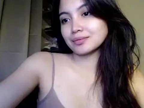 ladymiaxx from StripChat is Freechat