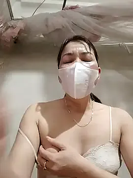 ladzy_sexy from StripChat is Freechat