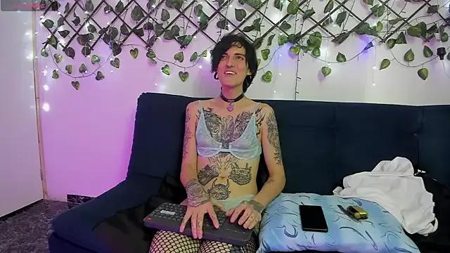 Laflur_ink from StripChat