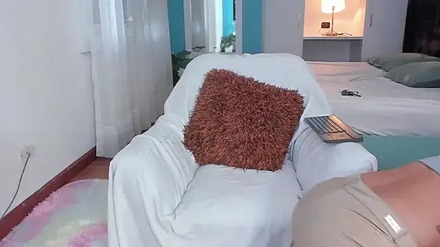 LahanaKimish on StripChat 