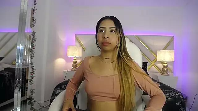 laila_stilwiills from StripChat