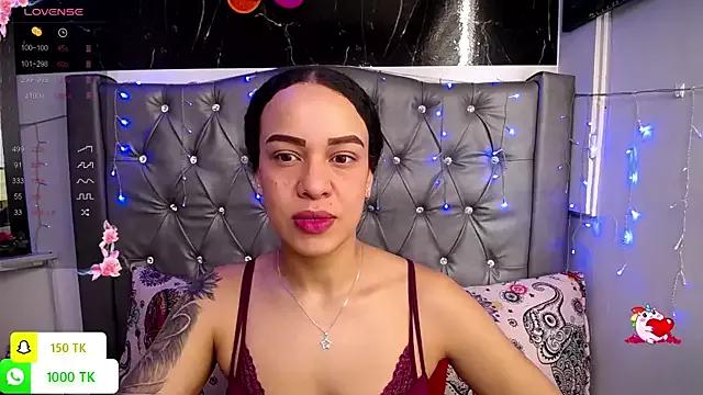 LAILAGUMMY from StripChat
