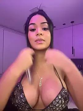 Laisabrazil from StripChat is Freechat