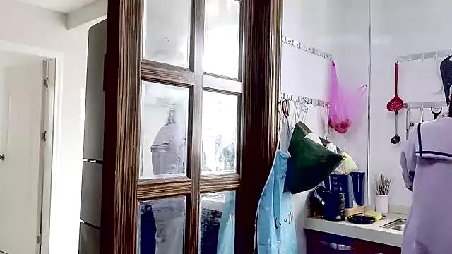 LaLaLiang from StripChat