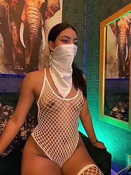 LalilaBrunette from StripChat is Freechat