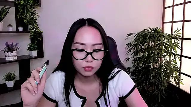 Lalisa_Black from StripChat