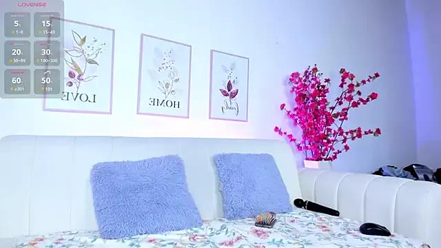 Try our streaming cams variety and talk on a personal level with our adorable girls streamers, showing off their bountiful shapes and dildos.