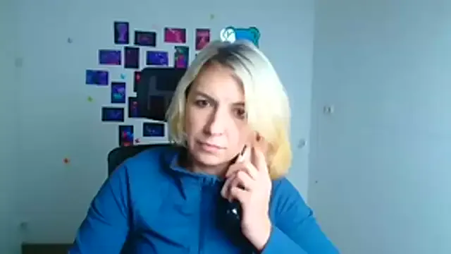 Lana_Foxyy on StripChat 