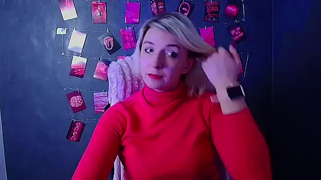 Lana_Foxyy from StripChat is Freechat