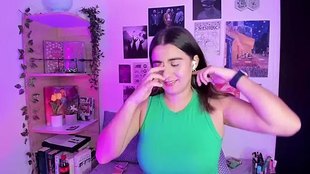 Lana_Herondale from StripChat is Freechat