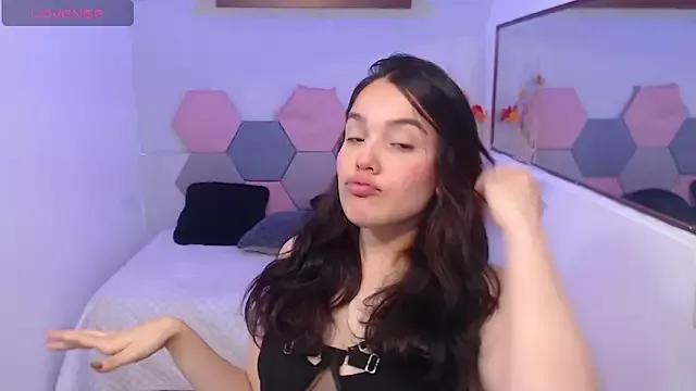 Lana_Pearce from StripChat is Freechat