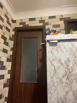 Lanaa19 from StripChat