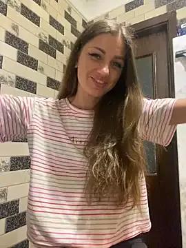 Lanaa19 from StripChat