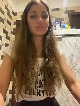 Lanaa19 from StripChat
