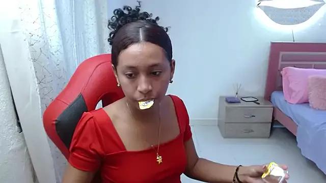 Lanaa_trebol16 from StripChat