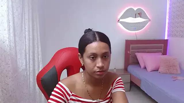 Lanaa_trebol16 from StripChat