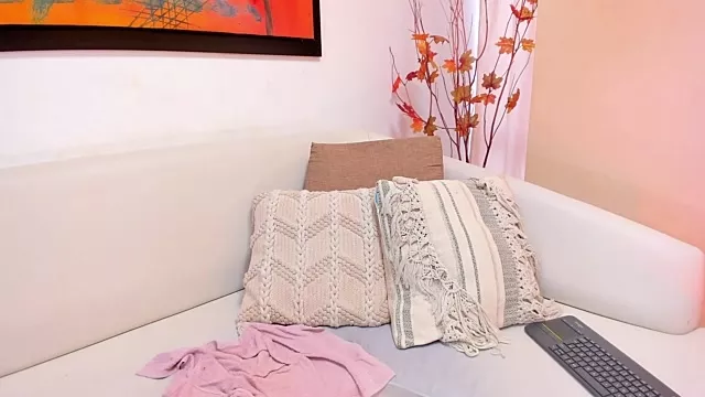 LanaaMiller on StripChat 