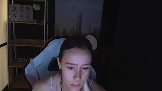 LanaHiuston from StripChat