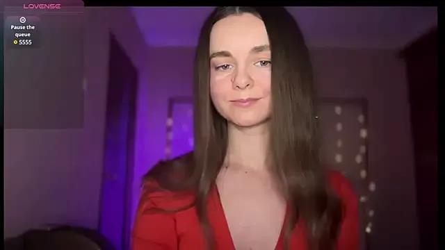 lanaloulou from StripChat