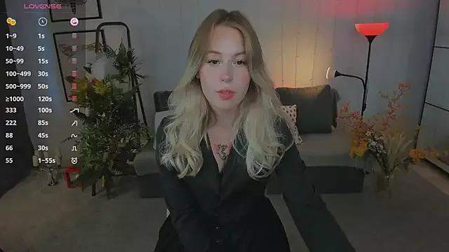 Try our streaming cams variety and talk on a personal level with our adorable girls streamers, showing off their bountiful shapes and dildos.