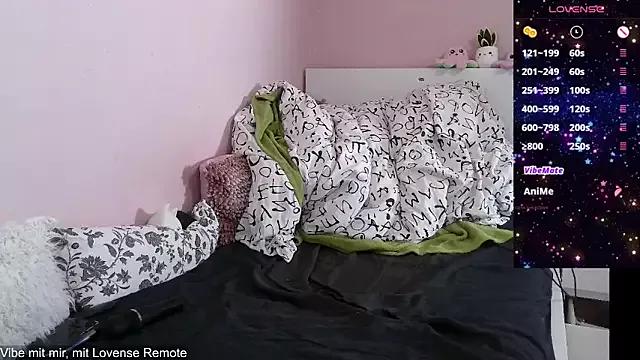 LanaSweetx from StripChat