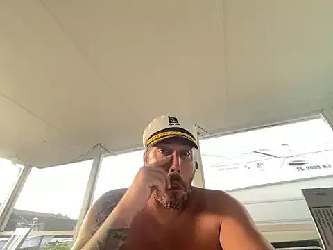 lancehungsandbaby from StripChat is Freechat