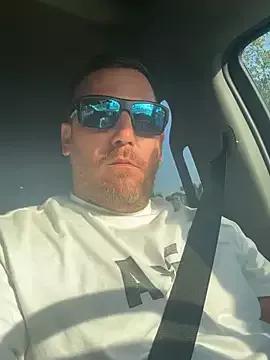lancehungsandbaby from StripChat is Freechat