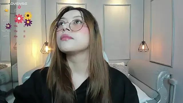 Try our streaming cams variety and talk on a personal level with our adorable girls streamers, showing off their bountiful shapes and dildos.