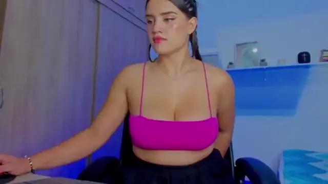 Lanna_sky from StripChat
