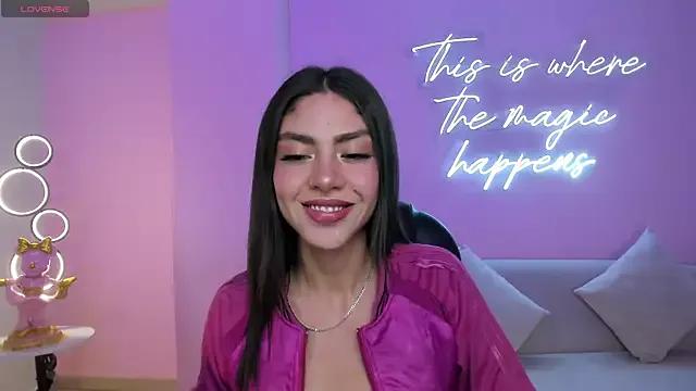Try our streaming cams variety and talk on a personal level with our adorable girls streamers, showing off their bountiful shapes and dildos.