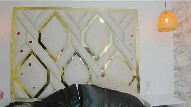 Try our streaming cams variety and talk on a personal level with our adorable girls streamers, showing off their bountiful shapes and dildos.
