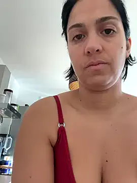 LaPetiteKim from StripChat is Freechat