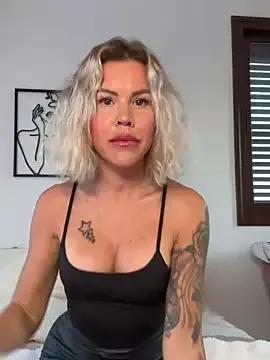 Lara_Bergmann from StripChat