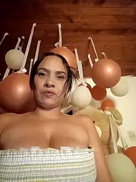 Lara_Honey111 from StripChat is Freechat