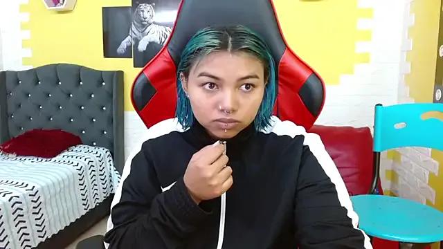 Try our streaming cams variety and talk on a personal level with our adorable girls streamers, showing off their bountiful shapes and dildos.