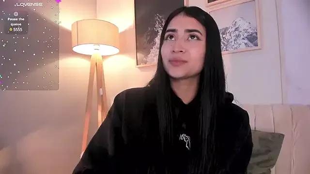 lara_madisson from StripChat