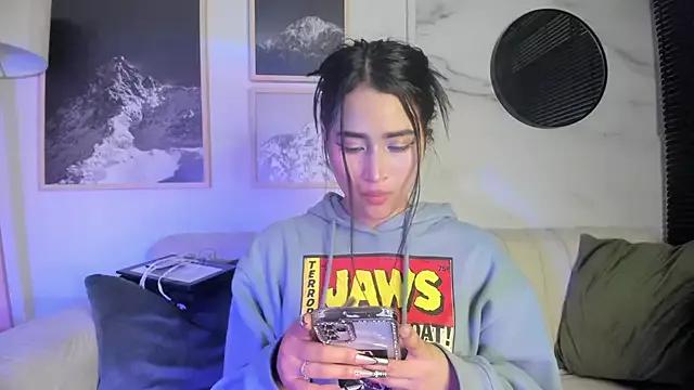 lara_madisson from StripChat