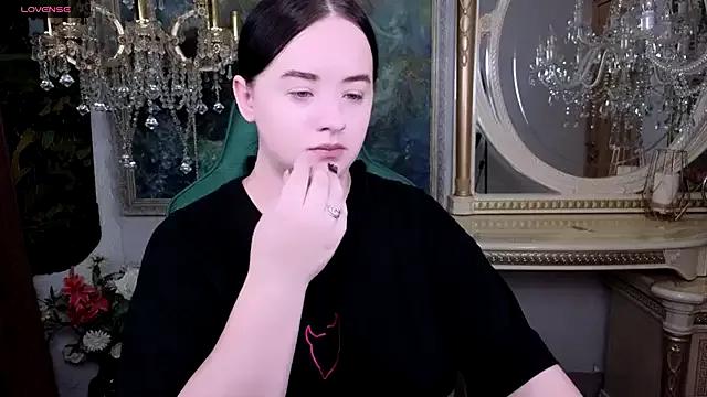 LaraBenson_ from StripChat is Freechat