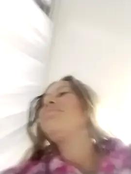 LaraCaliente from StripChat is Freechat