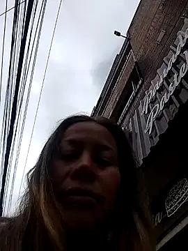 LaraCaliente from StripChat is Freechat