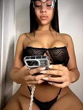 LaraCastro559 from StripChat