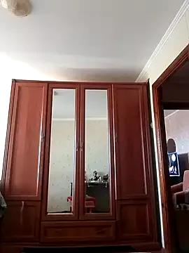 LaraDiva7799 from StripChat is Freechat