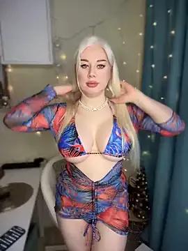LaraHollywood from StripChat