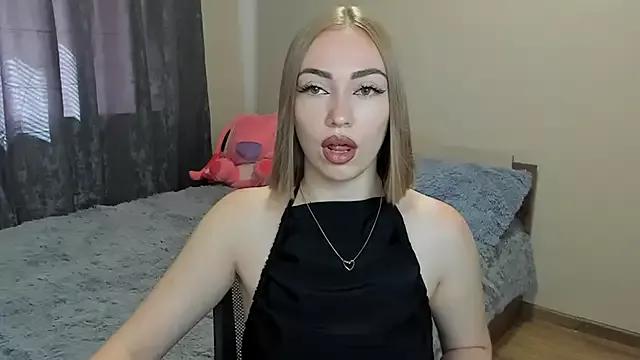 Try our streaming cams variety and talk on a personal level with our adorable girls streamers, showing off their bountiful shapes and dildos.