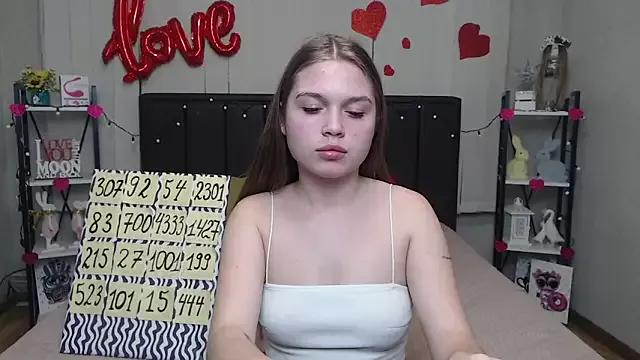 LaraPika from StripChat