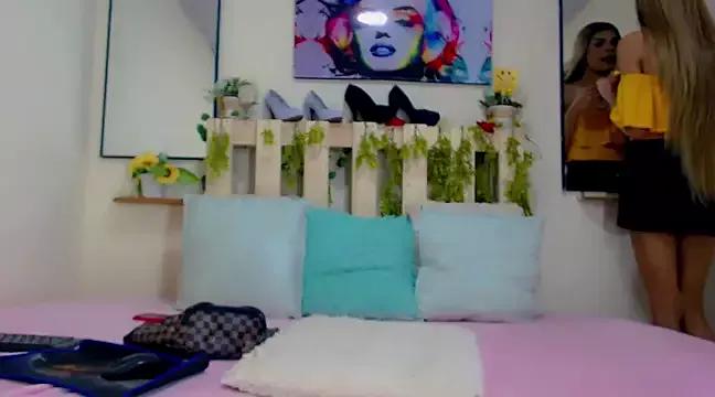 Try our streaming cams variety and talk on a personal level with our adorable girls streamers, showing off their bountiful shapes and dildos.