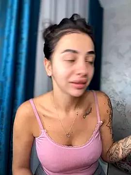 LaraVegas from StripChat