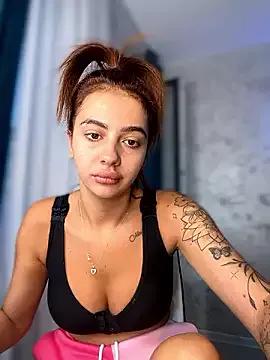 LaraVegas from StripChat