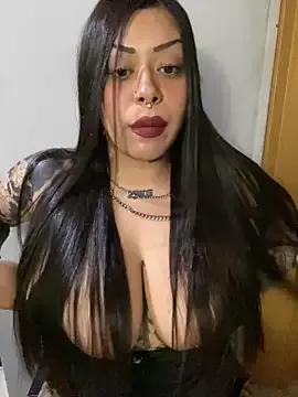 Larimarchesee from StripChat is Freechat