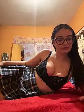 Larra69 from StripChat